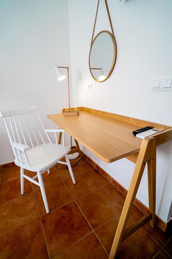 Hostal Sa Posada Set Cales Сьюдадела Экстерьер фото